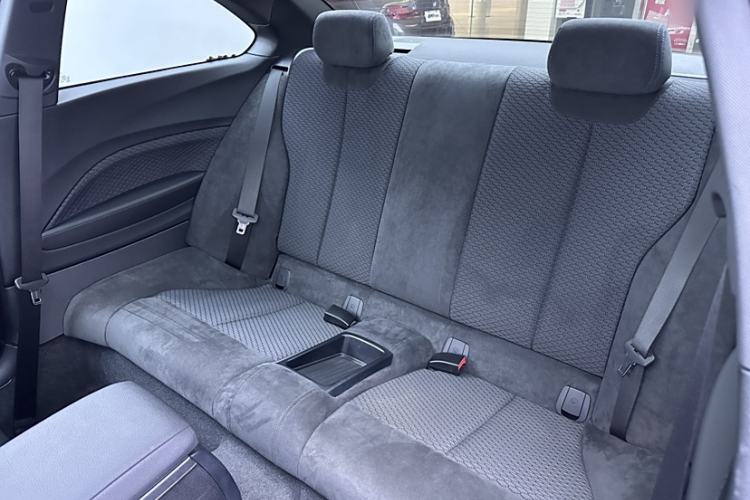Used BMW 2 Series 2018 225i M Sport Interior 7