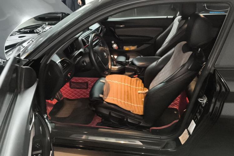Used BMW 2 Series 2018 220i Sport Design Package Left Front Seat