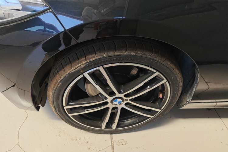 Used BMW 2 Series 2018 225i Convertible Coupe Luxury Model M Sport Package Left Front Wheel Hub