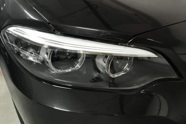 Used BMW 2 Series 2018 220i Sport Design Package Right Front Headlight