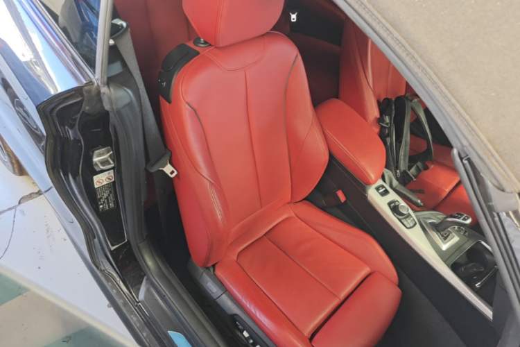 Used BMW 2 Series 2018 225i Convertible Coupe Luxury Model M Sport Package Right Front Seat