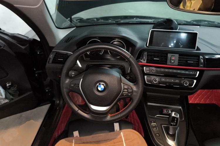 Used BMW 2 Series 2018 220i Sport Design Package Steering Wheel