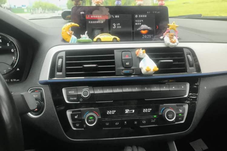 Used BMW 2 Series 2018 225i Convertible Coupe M Sport Edition Audio And AC Panel