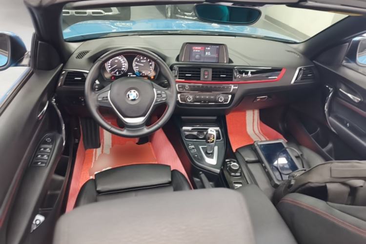 Used BMW 2 Series 2018 220i Convertible Coupe Sports Design Package Center Console
