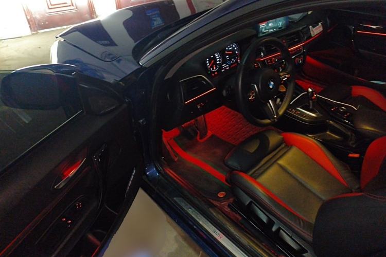 Used BMW 2 Series 2018 220i Sport Design Package Driver Seat