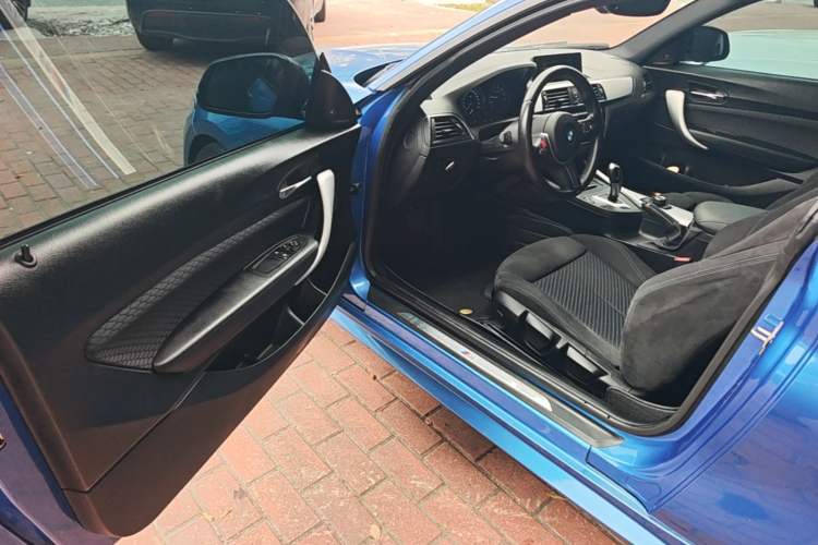 Used BMW 2 Series 2018 225i M Sport Driver Seat