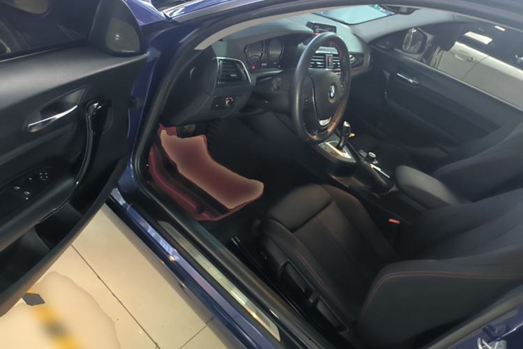 Used BMW 2 Series 2018 220i Sport Design Package Driver Seat