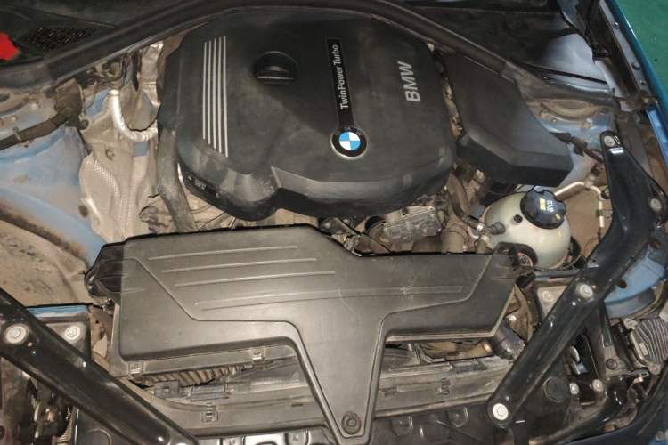 Used BMW 2 Series 2018 220i Convertible Coupe Sports Design Package Engine Bay