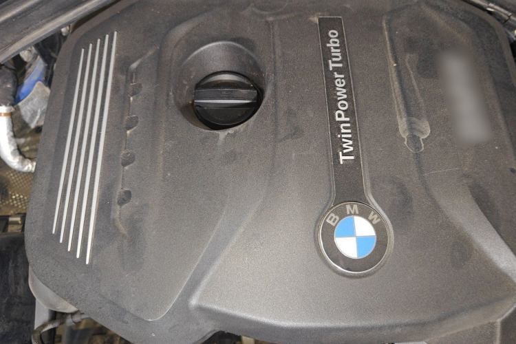 Used BMW 2 Series  Engine Bay