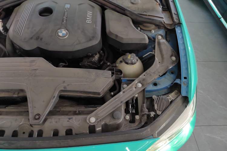 Used BMW 2 Series 2018 220i Convertible Coupe Sports Design Package Engine Bay Left