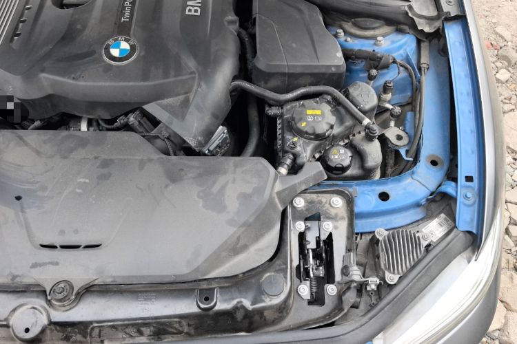 Used BMW 2 Series 2018 225i M Sport Engine Bay Left