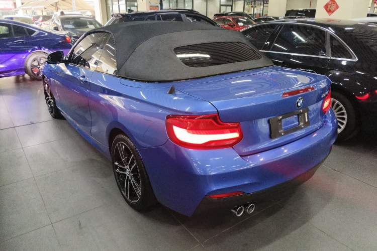 Used BMW 2 Series 2018 225i Convertible Coupe Luxury Model M Sport Package Exterior 2