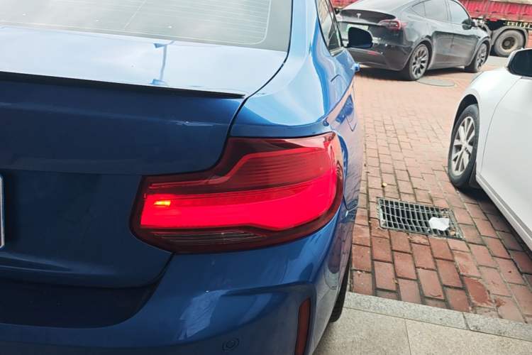 Used BMW 2 Series 2018 225i M Sport Exterior 3