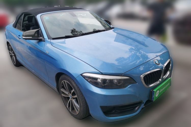 Used BMW 2 Series 2018 220i Convertible Coupe Sports Design Package Front Right 45 Deg