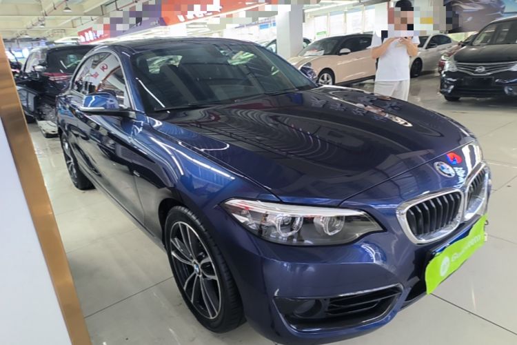 Used BMW 2 Series 2018 220i Sport Design Package Front Right 45 Deg