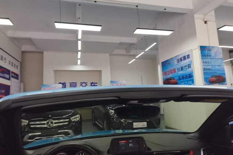 Used BMW 2 Series 2018 220i Convertible Coupe Sports Design Package Gear Lever
