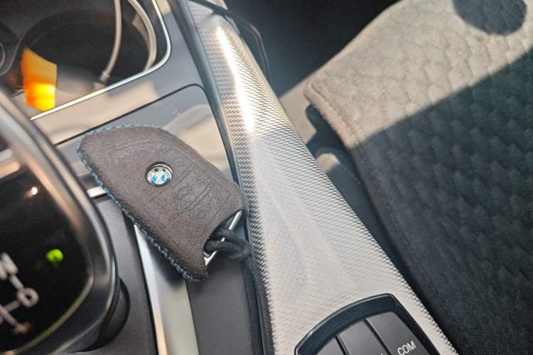 Used BMW 2 Series 2018 225i Luxury Model with M Sport Package Interior 1