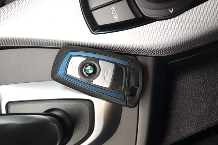 Used BMW 2 Series 2018 225i Convertible Coupe M Sport Edition Interior 1