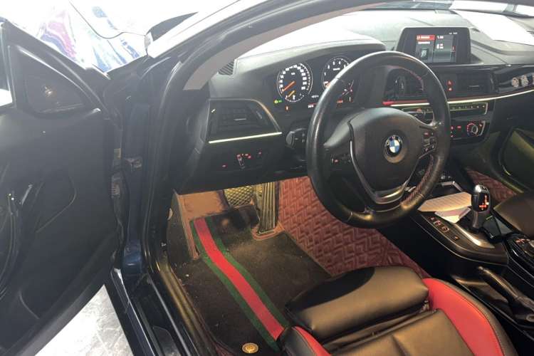 Used BMW 2 Series 2018 220i Sport Design Package Interior 2