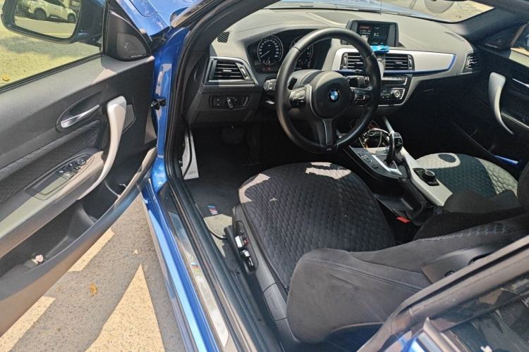 Used BMW 2 Series 2018 225i Luxury Model with M Sport Package Interior 3