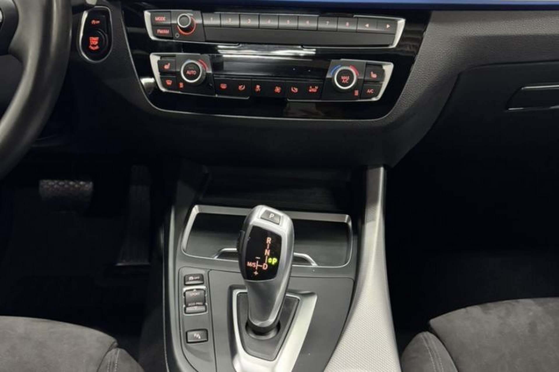 Used BMW 2 Series 2018 225i M Sport Interior 9