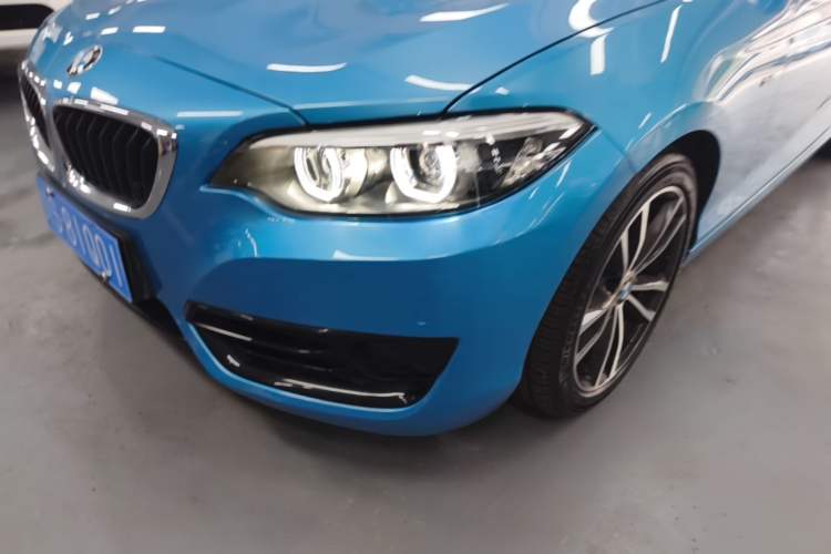 Used BMW 2 Series 2018 220i Convertible Coupe Sports Design Package Left Front Headlight