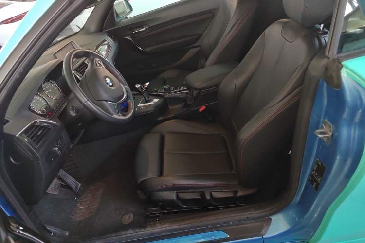 Used BMW 2 Series 2018 220i Convertible Coupe Sports Design Package Left Front Seat