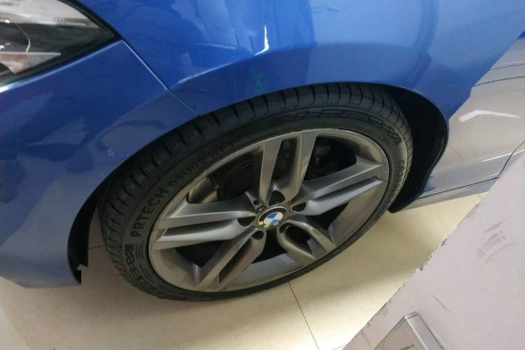 Used BMW 2 Series 2018 225i Convertible Coupe M Sport Edition Left Front Wheel Hub