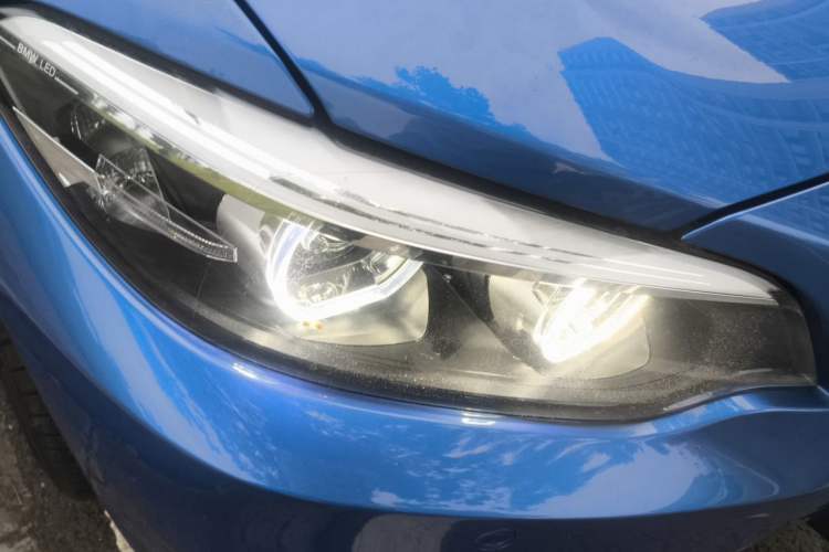 Used BMW 2 Series 2018 225i Convertible Coupe M Sport Edition Right Front Headlight