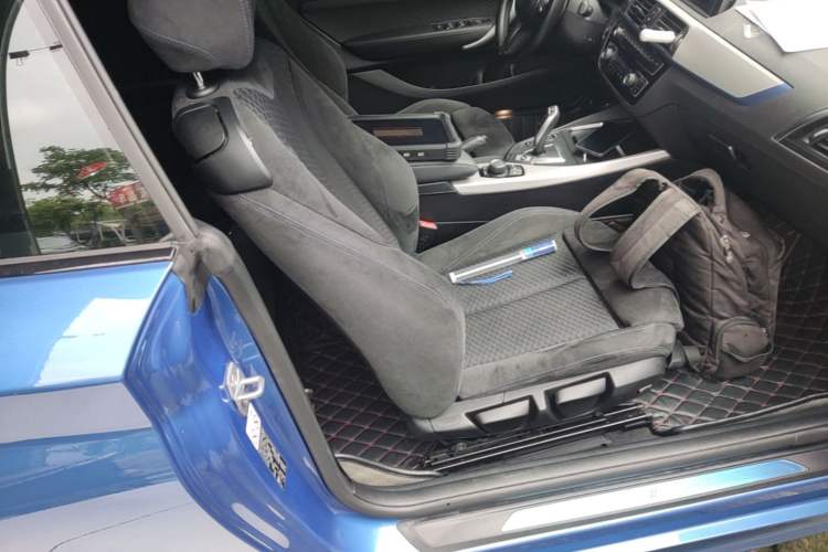 Used BMW 2 Series 2018 225i Convertible Coupe M Sport Edition Right Front Seat