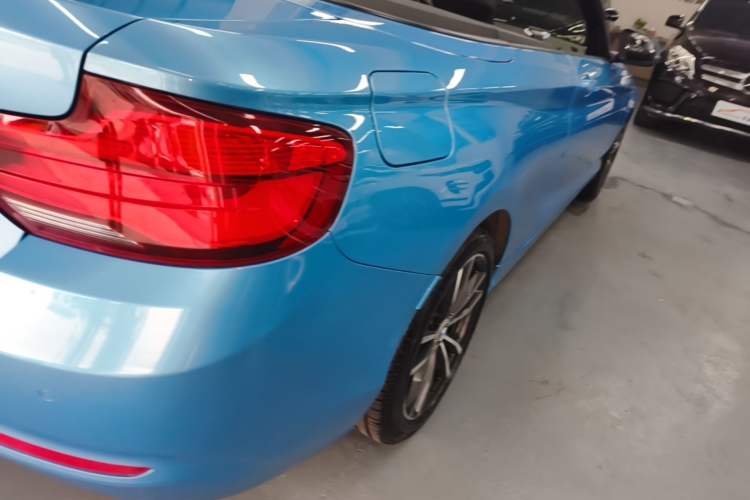 Used BMW 2 Series 2018 220i Convertible Coupe Sports Design Package Right Rear Taillight