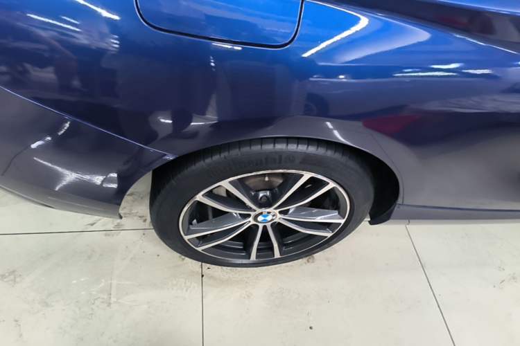 Used BMW 2 Series 2018 220i Sport Design Package Right Rear Wheel Hub