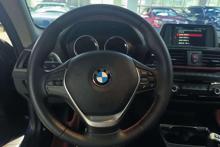 Used BMW 2 Series 2018 220i Sport Design Package Steering Wheel