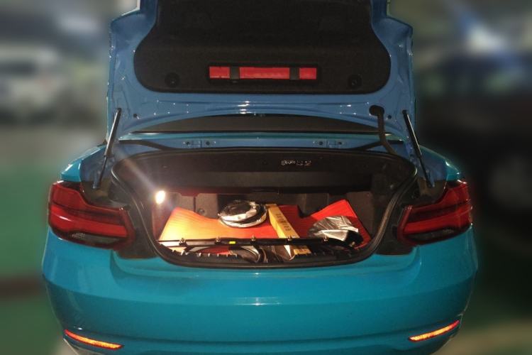 Used BMW 2 Series 2018 220i Convertible Coupe Sports Design Package Trunk