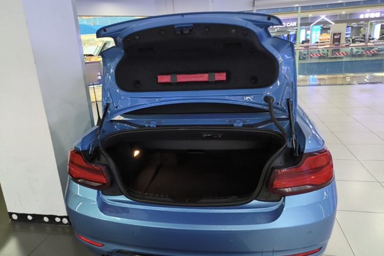 Used BMW 2 Series 2018 220i Convertible Coupe Sports Design Package Trunk