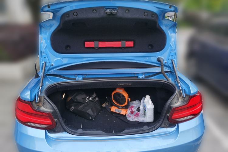 Used BMW 2 Series 2018 220i Convertible Coupe Sports Design Package Trunk