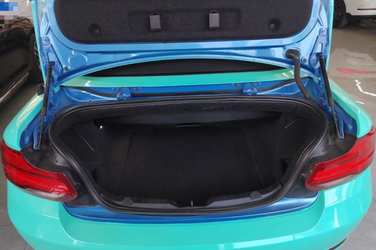 Used BMW 2 Series 2018 220i Convertible Coupe Sports Design Package Trunk