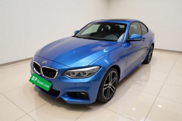BMW 2 Series 2018 225i Luxury Model with M Sport Package d’occasion