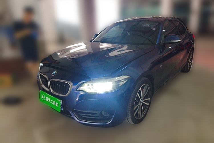 Used BMW 2 Series 2018 220i Sport Design Package Guazi used car, China used car export, Used car for sale, Used BMW cars, Cheapest cars for sale