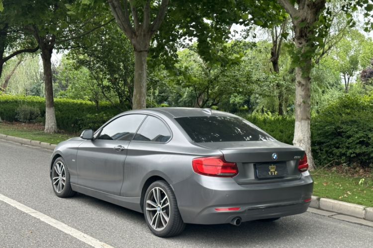 Used BMW 2 Series 2018 220i Sport Design Package Exterior 4