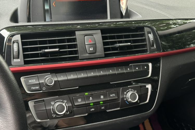 Used BMW 2 Series 2018 220i Sport Design Package Interior 1