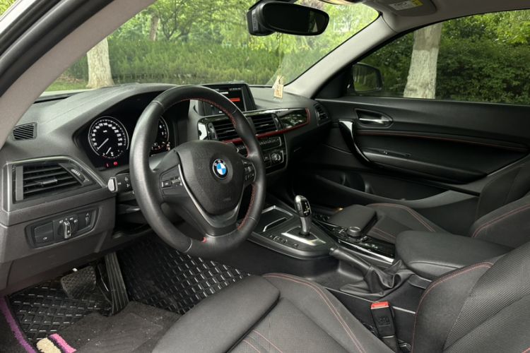 Used BMW 2 Series 2018 220i Sport Design Package Interior 3