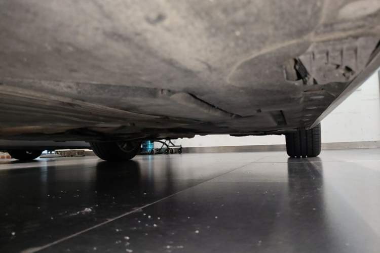 Used BMW 2 Series 2018 220i Sport Design Package Left Side Sill