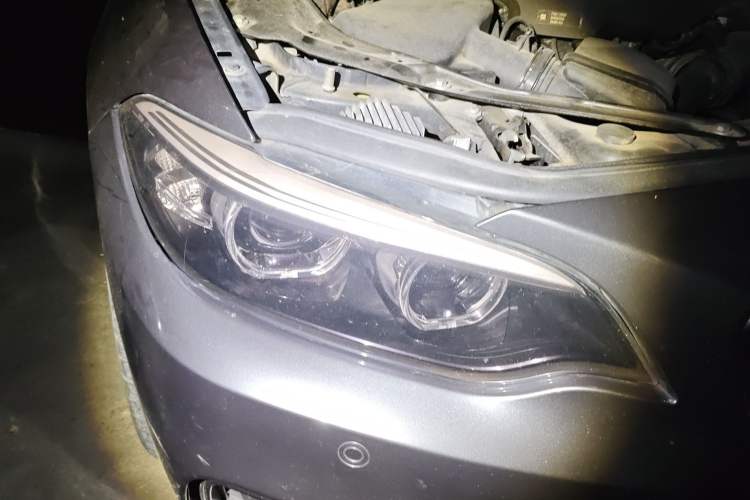Used BMW 2 Series 2018 225i Convertible Coupe M Sport Edition Right Front Headlight