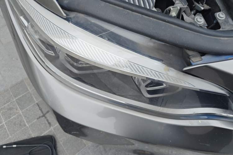 Used BMW 2 Series 2018 225i Convertible Coupe Luxury Model M Sport Package Right Front Headlight