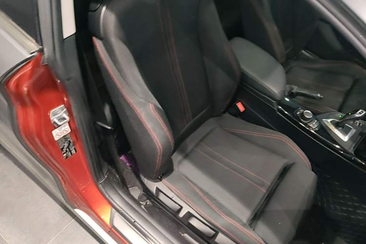 Used BMW 2 Series 2018 220i Sport Design Package Right Front Seat