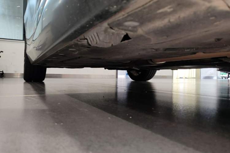 Used BMW 2 Series 2018 220i Sport Design Package Right Side Sill