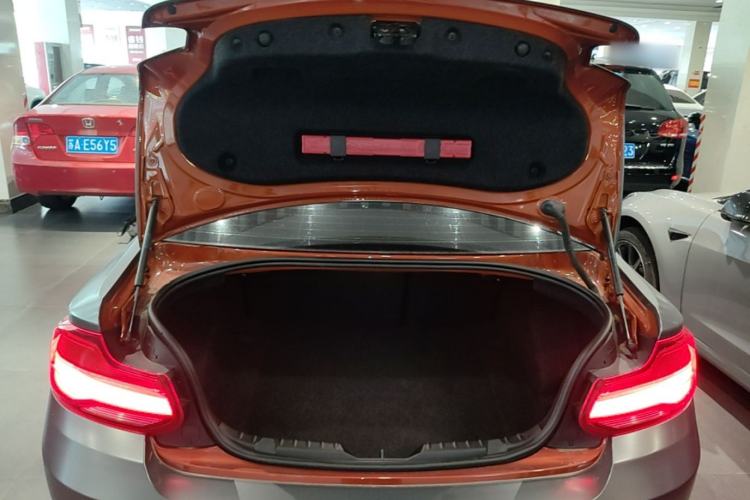 Used BMW 2 Series 2018 220i Sport Design Package Trunk