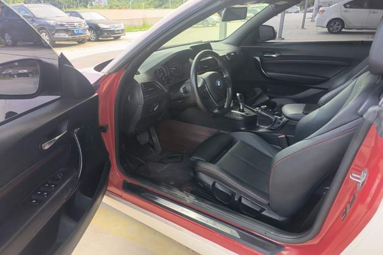 Used BMW 2 Series 2018 220i Convertible Coupe Sports Design Package Driver Seat