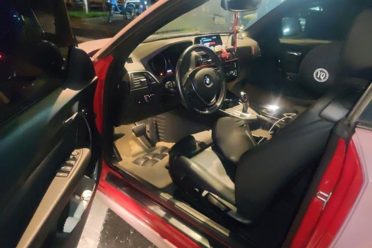 Used BMW 2 Series 2018 220i Convertible Coupe Sports Design Package Driver Seat